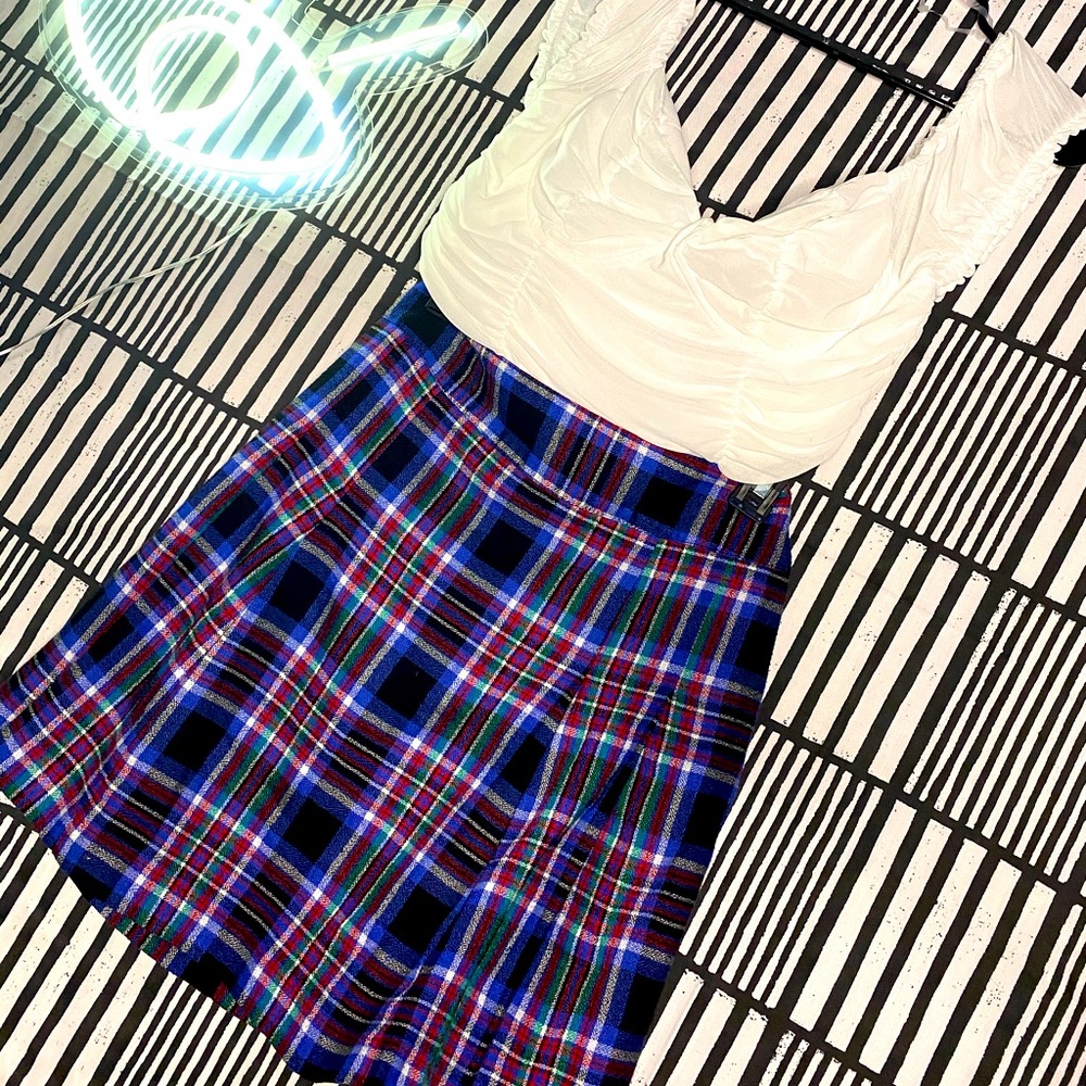 Vintage pleated plaid mini skirt